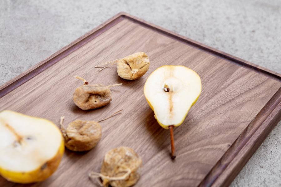 walnut grooved cutting board